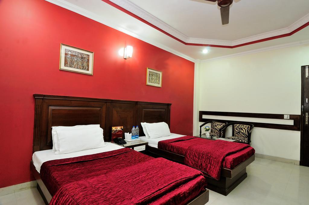 Hotel Maharaja Residency Jalandhar Phòng bức ảnh