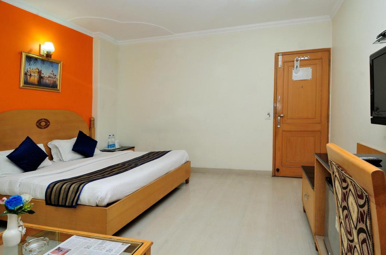 Hotel Maharaja Residency Jalandhar Ngoại thất bức ảnh