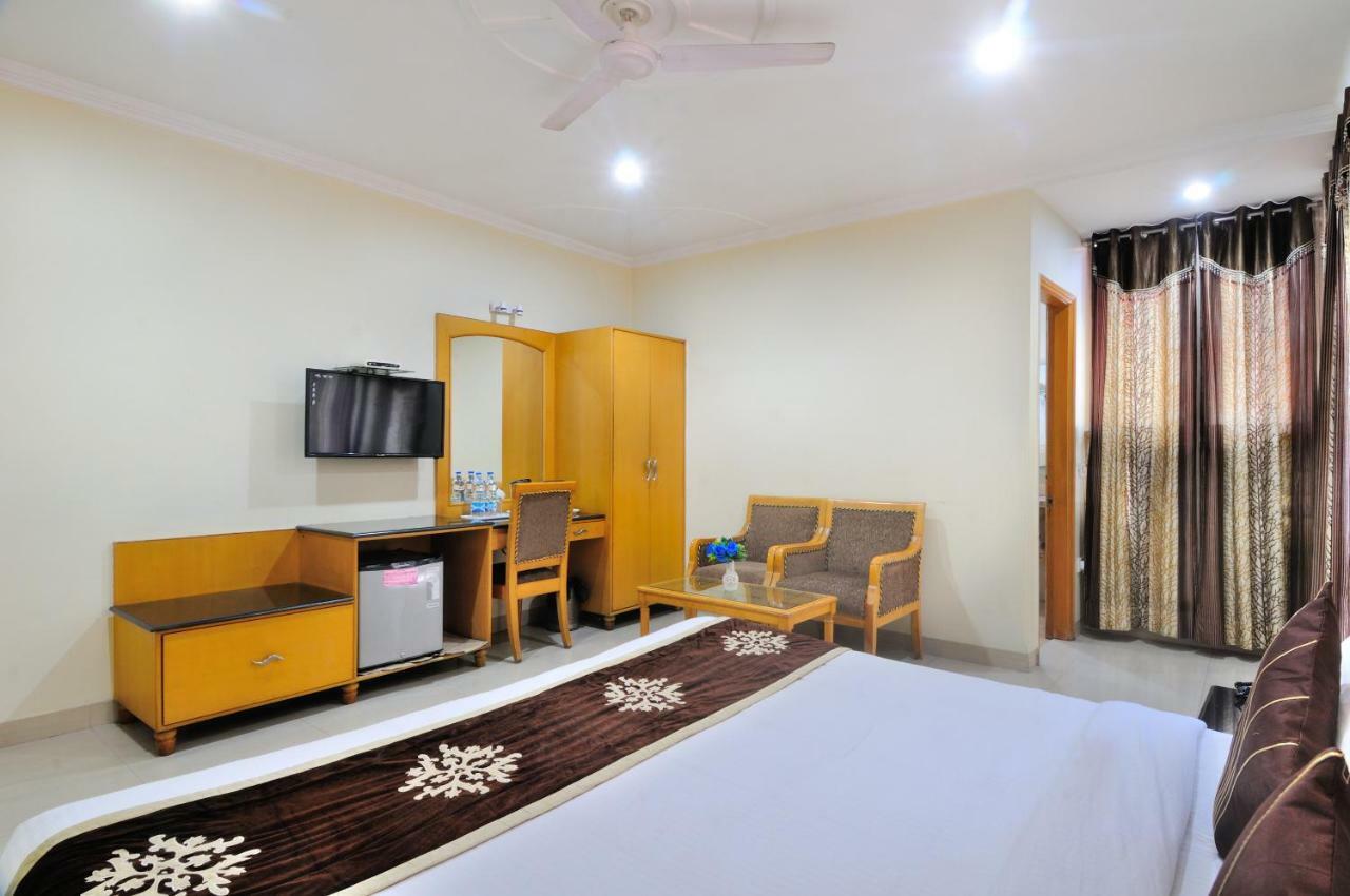Hotel Maharaja Residency Jalandhar Ngoại thất bức ảnh